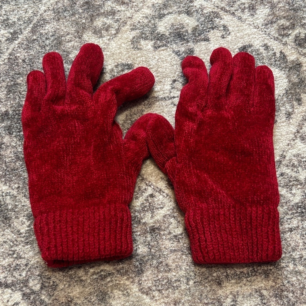 Red Gloves